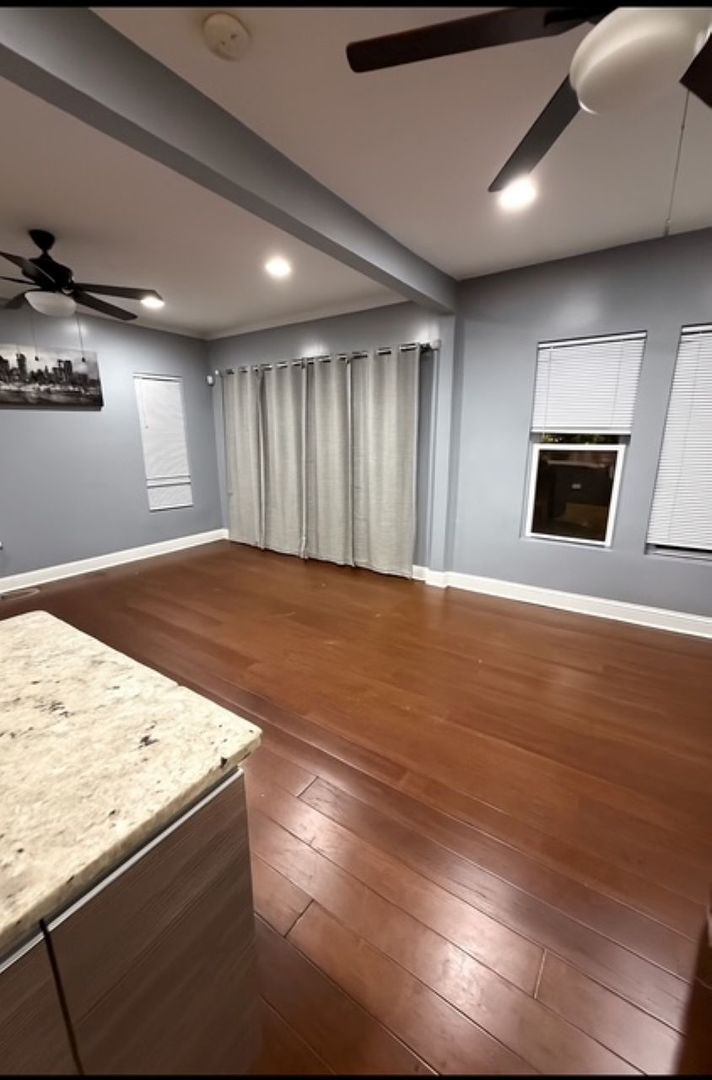 11815 South Hale Avenue Chicago IL 60643
