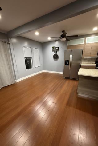 11815 South Hale Avenue Chicago IL 60643