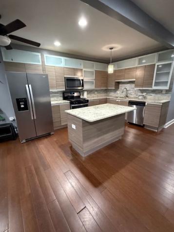 11815 South Hale Avenue Chicago IL 60643