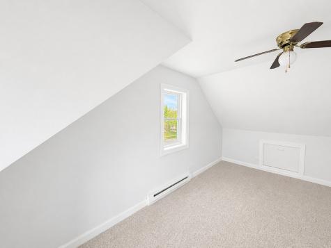 913 Flossmoor Avenue Waukegan IL 60085