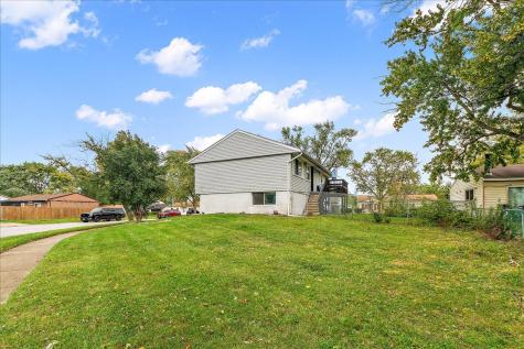 4301 Whitehall Lane Richton Park IL 60471