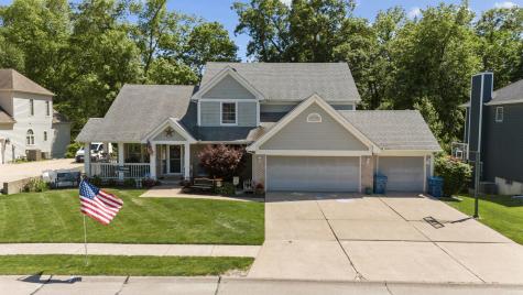 556 36TH Avenue East Moline IL 61244