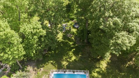 556 36TH Avenue East Moline IL 61244
