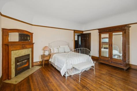 1232 Ridge Avenue Evanston IL 60202