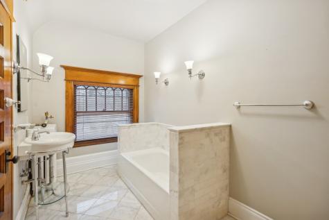 1232 Ridge Avenue Evanston IL 60202