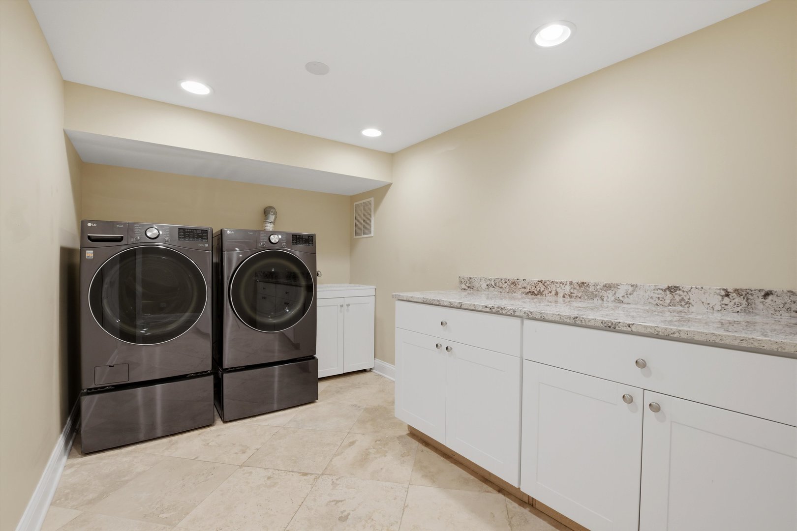 1601 South Ashland Avenue Park Ridge IL 60068