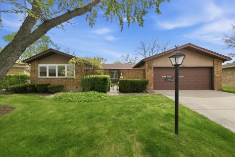2453 Seville Circle Northbrook IL 60062