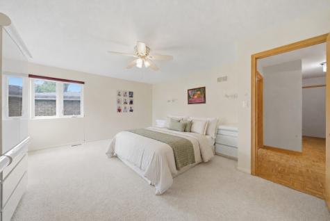 2453 Seville Circle Northbrook IL 60062