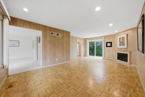 2453 Seville Circle Northbrook IL 60062