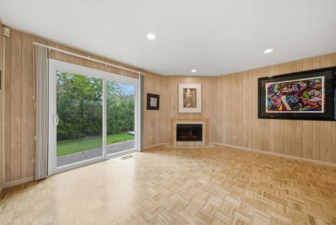 2453 Seville Circle Northbrook IL 60062