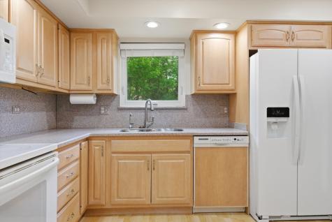 2453 Seville Circle Northbrook IL 60062