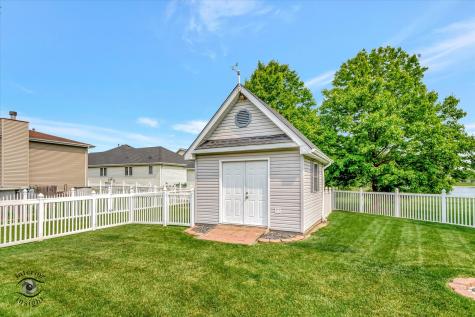 1360 Pheasant Chase Circle Beecher IL 60401