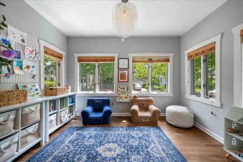 219 Catalpa Place Wilmette IL 60091