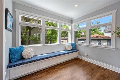 219 Catalpa Place Wilmette IL 60091