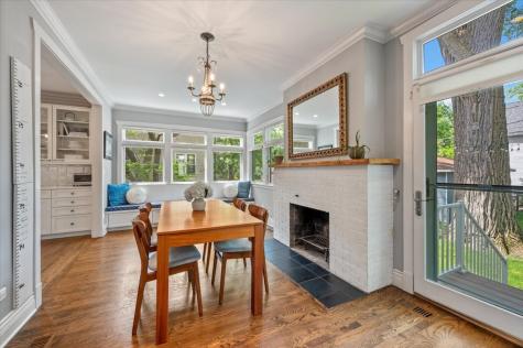 219 Catalpa Place Wilmette IL 60091