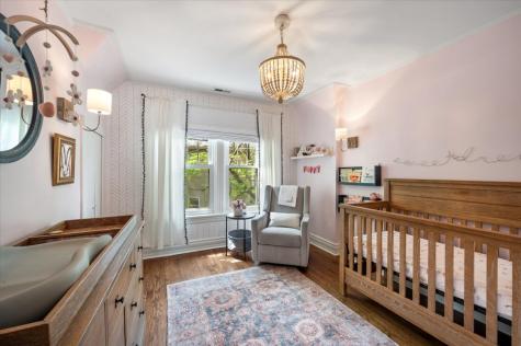 219 Catalpa Place Wilmette IL 60091