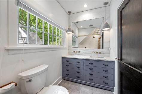 219 Catalpa Place Wilmette IL 60091