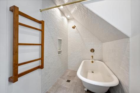 219 Catalpa Place Wilmette IL 60091