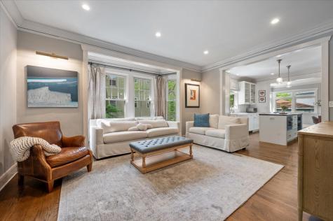 219 Catalpa Place Wilmette IL 60091