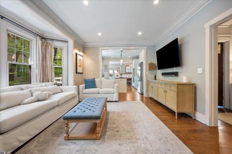 219 Catalpa Place Wilmette IL 60091