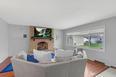 11020 Raleigh Street Westchester IL 60154