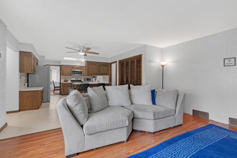 11020 Raleigh Street Westchester IL 60154