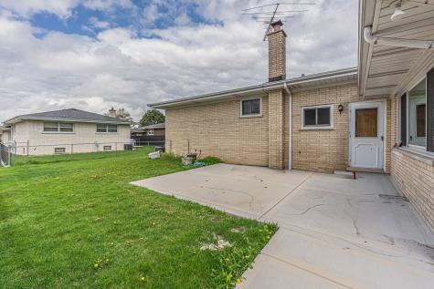 11020 Raleigh Street Westchester IL 60154