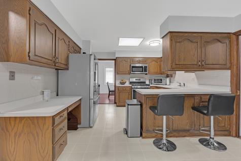 11020 Raleigh Street Westchester IL 60154