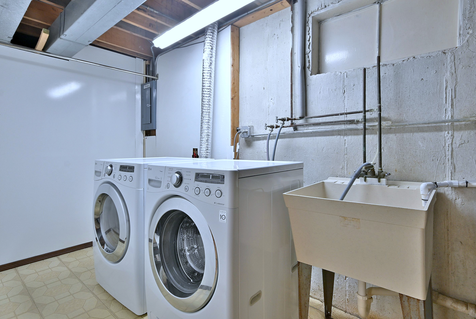 6730 Charleston Drive Darien IL 60561