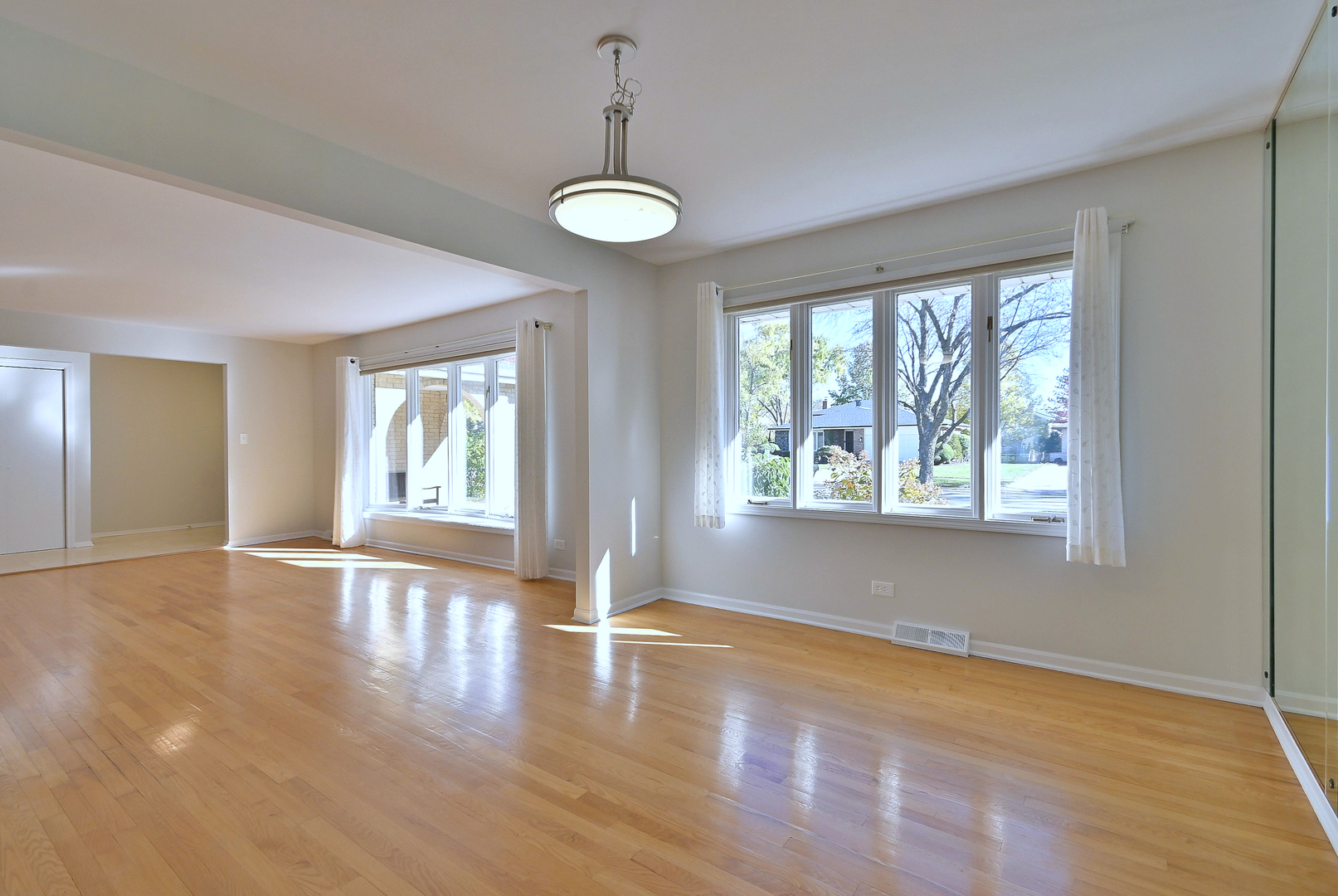 6730 Charleston Drive Darien IL 60561