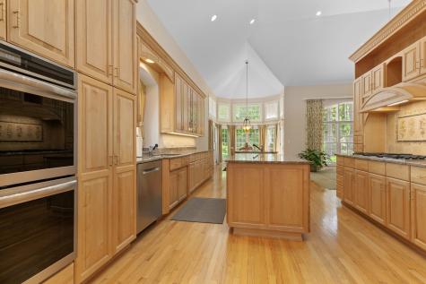 1741 Stanford Court Lake Forest IL 60045