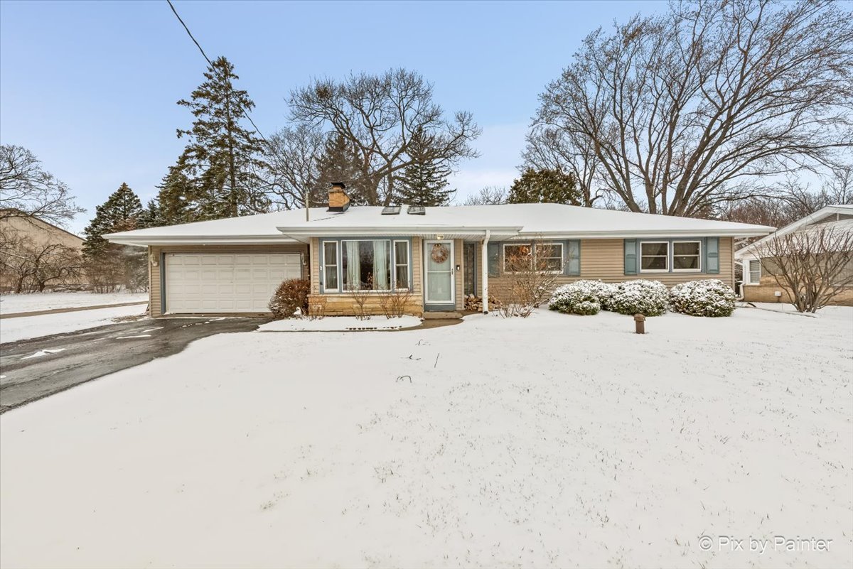 1N536 Highland Avenue Glen Ellyn IL 60137