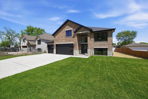 8011 South Oconto Avenue Bridgeview IL 60455