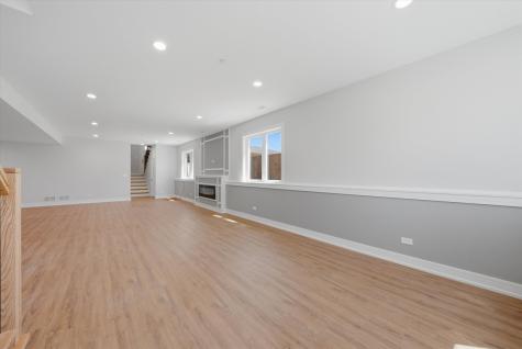 8011 South Oconto Avenue Bridgeview IL 60455