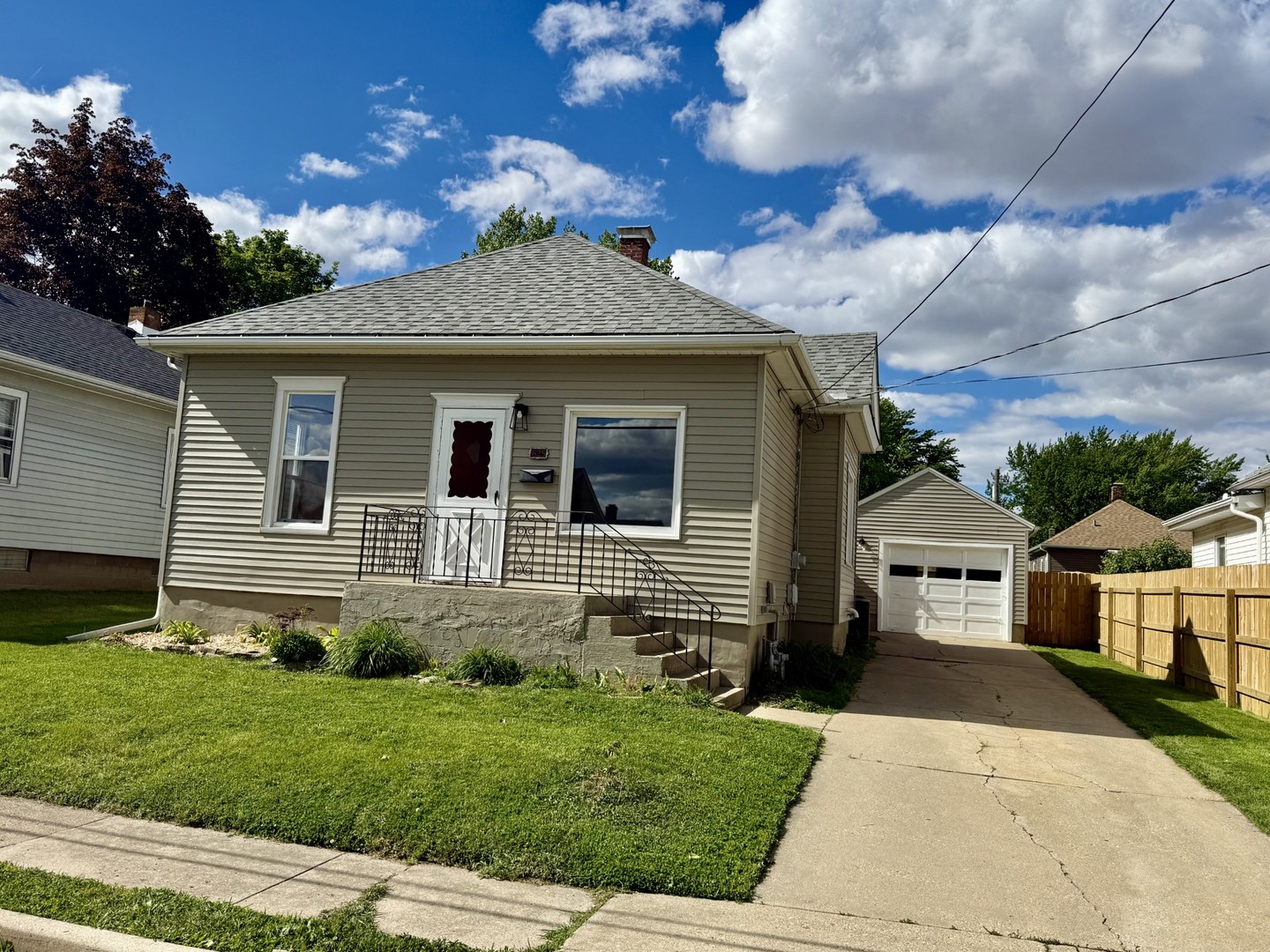 625 10TH Street Peru IL 61354