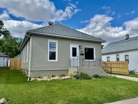 625 10TH Street Peru IL 61354