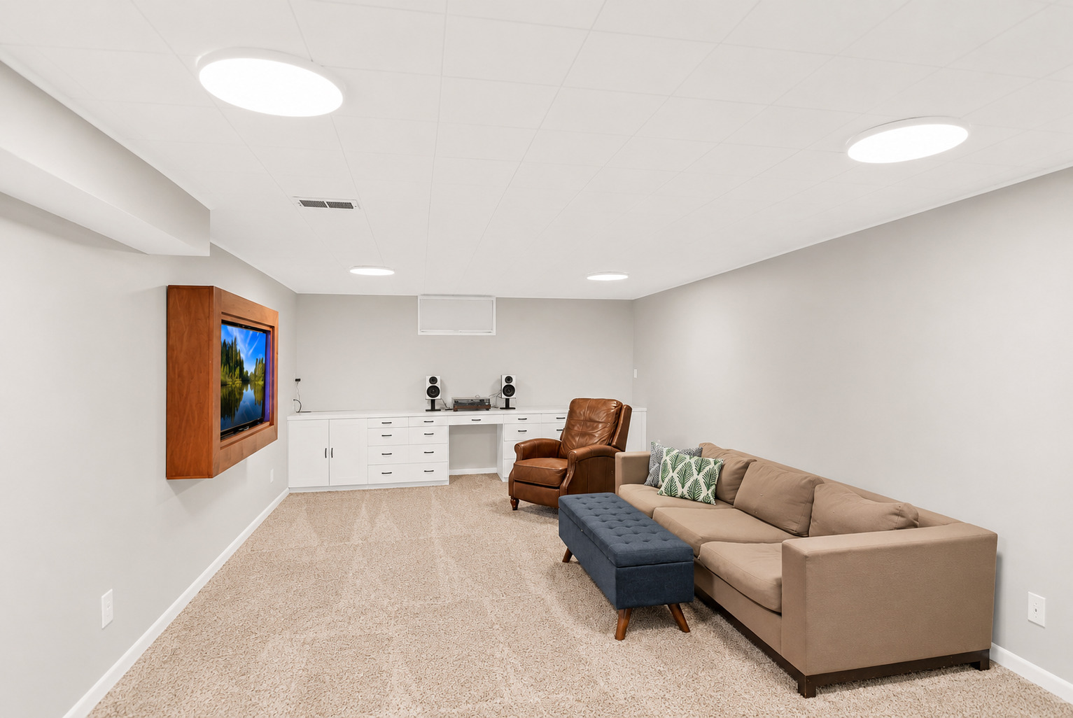 1441 North Eagle Street Naperville IL 60563