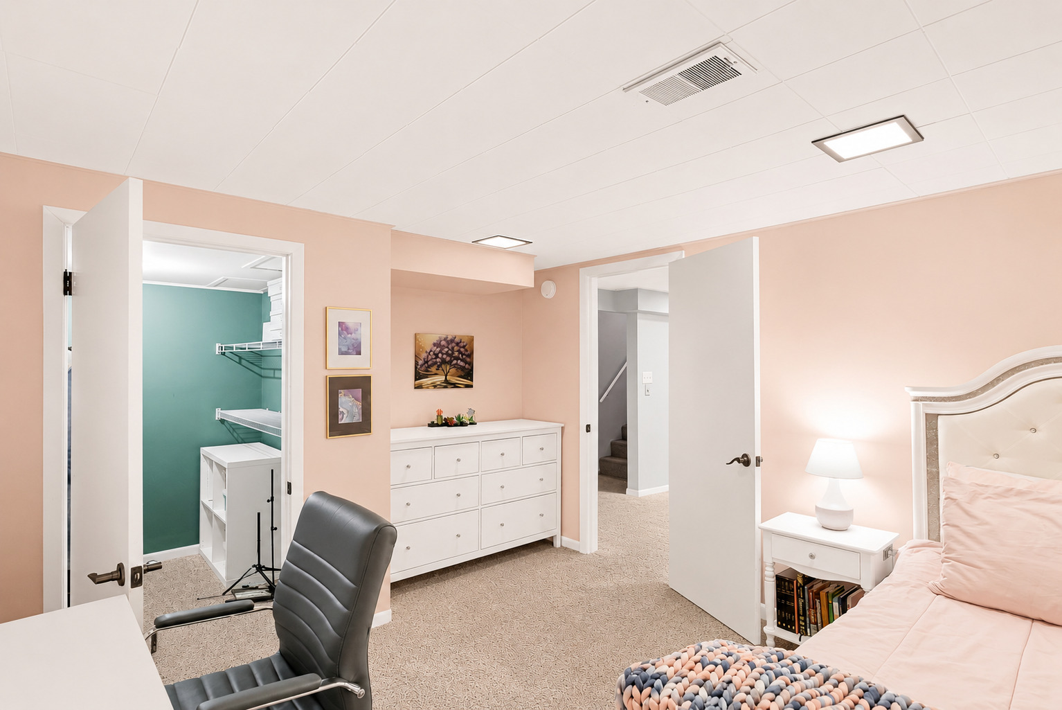 1441 North Eagle Street Naperville IL 60563
