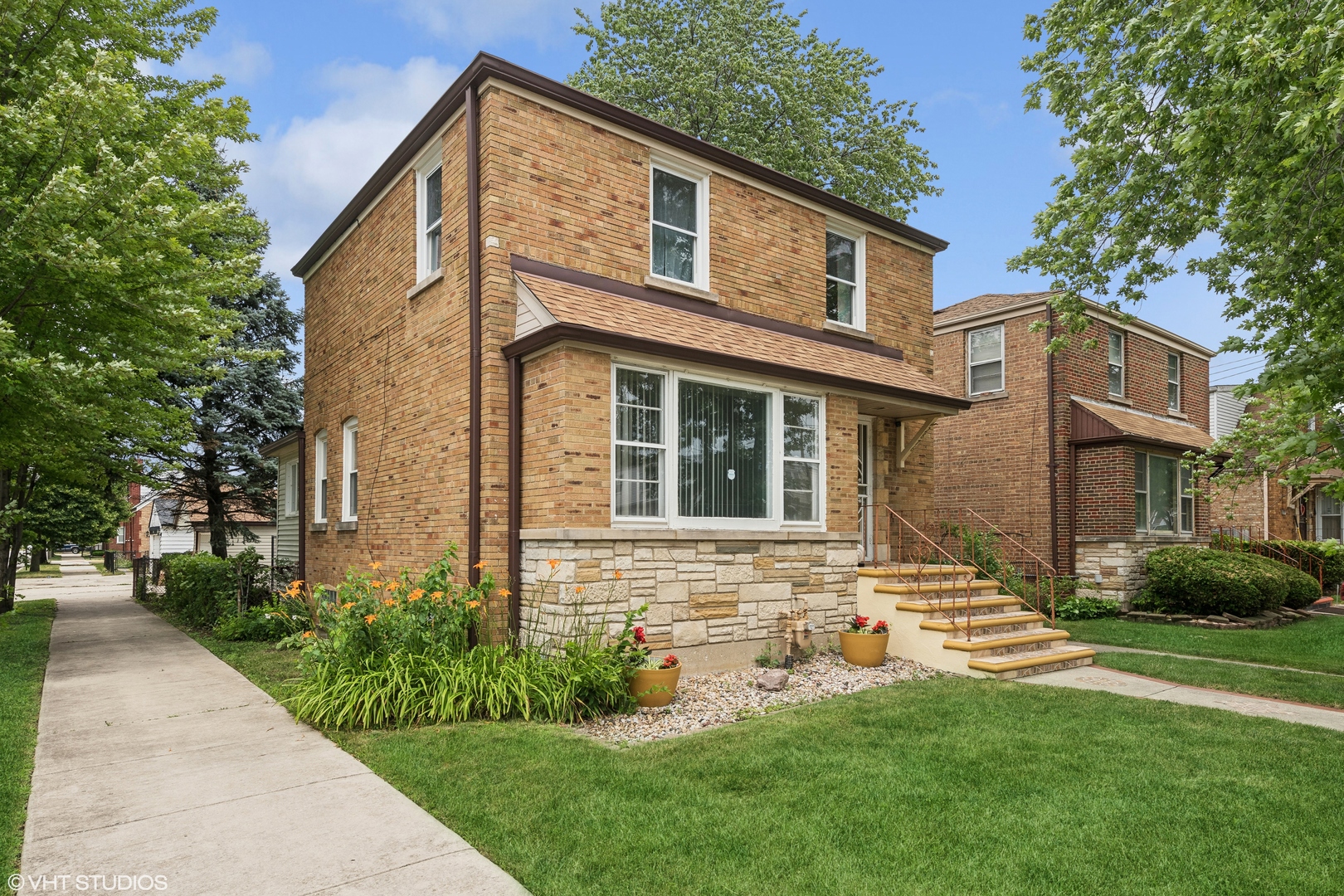 2876 West 84th Street Chicago IL 60652