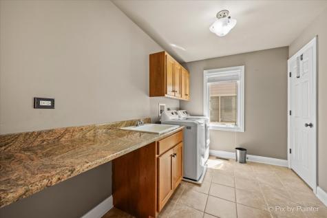 137 Oak Avenue Wood Dale IL 60191