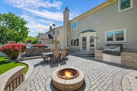 137 Oak Avenue Wood Dale IL 60191