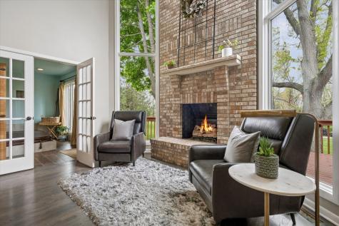 2 Fenview Court Oakwood Hills IL 60013