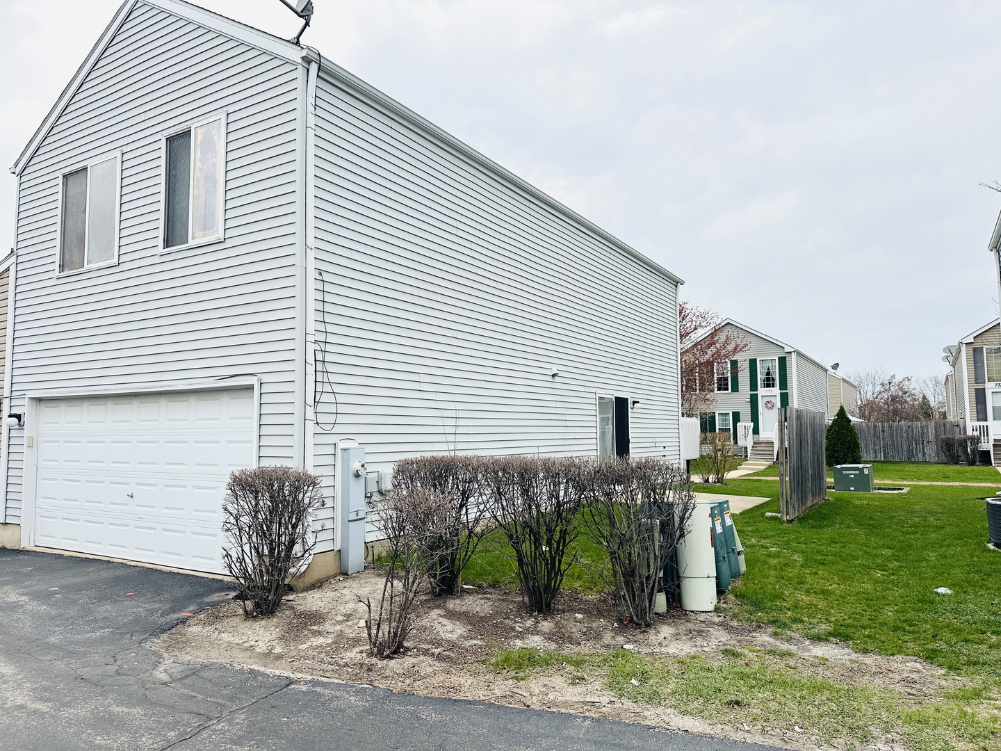 734 Four Seasons Boulevard Aurora IL 60504