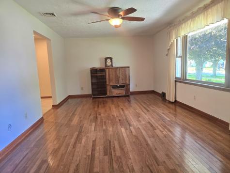 330 West Second South Street Chebanse IL 60922