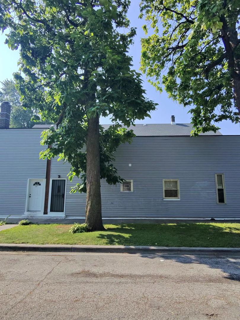 8600 South Muskegon Avenue Chicago IL 60617