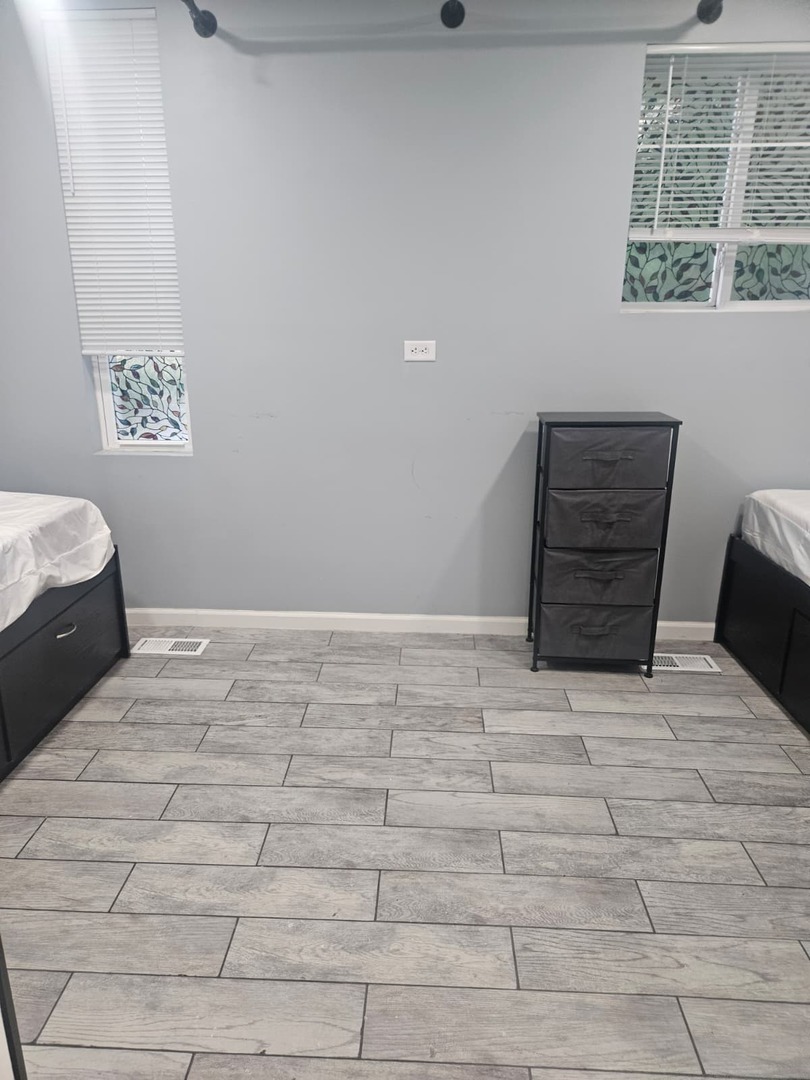 8600 South Muskegon Avenue Chicago IL 60617