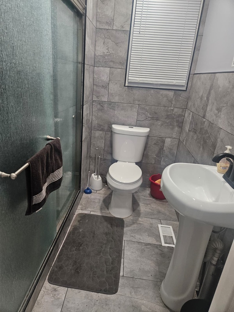 8600 South Muskegon Avenue Chicago IL 60617