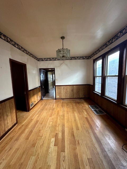 4609 North Avers Avenue Chicago IL 60625