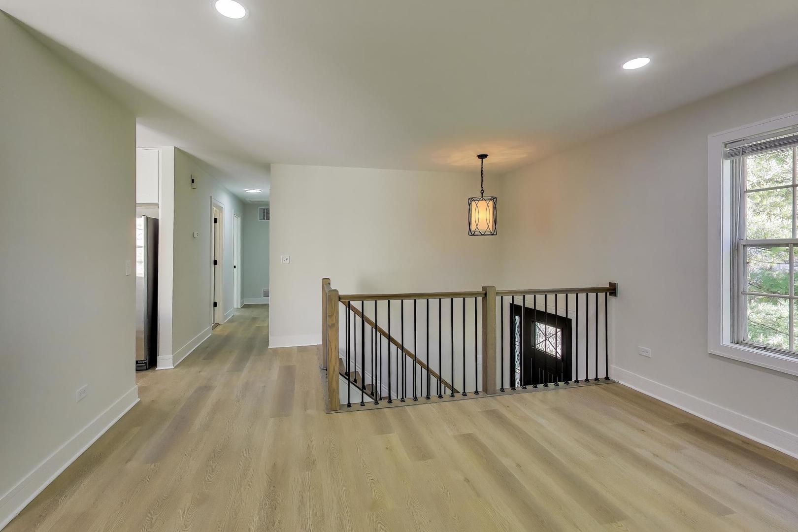 124 Commonwealth Drive Bolingbrook IL 60440