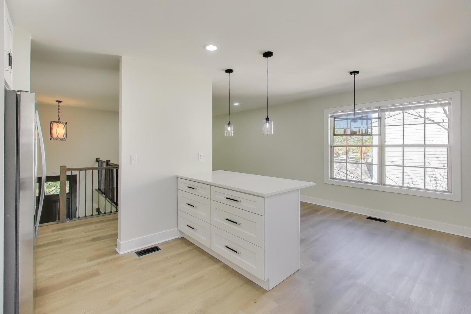 124 Commonwealth Drive Bolingbrook IL 60440